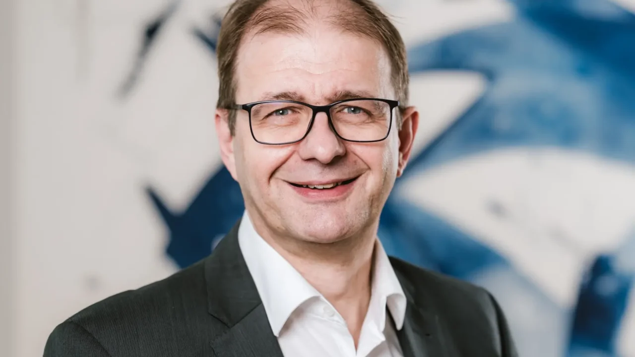 Portrait Georg Comouth