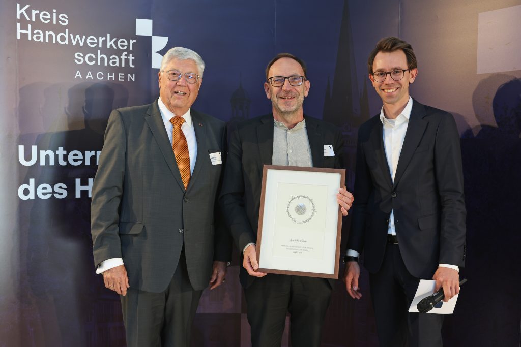 Heiko Thomas wurde mit der Ehrengabe des Aachener Handwerks geehrt